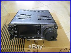 IC-7000 HF/VHF/UHF Transceiver Excellent shape in box with monitor! UHF 20 watts