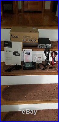 Icom IC-7100 100w Mobile or Base HF radio Touch screen and D-Star! Lightly used