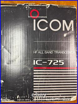 Icom IC-725 HF Ham Radio Transceiver LCD Screen with Box Mic Power Cable