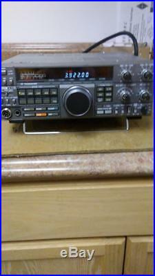 KENWOOD TS-440SAT HF TRANSCEIVER UNLOCKED, Power cord, Mic, Antenna tuner