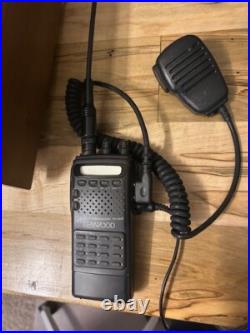Kenwood TH-22AT FM 2-Meter VHF Ham Amateur Radio HT Transceiver Working withExtras Kenwood TH-22AT FM 2-Meter VHF Ham Amateur Radio HT Transceiver Working withExtras