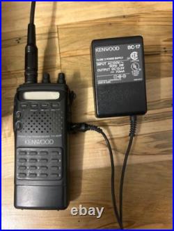 Kenwood TH-22AT FM 2-Meter VHF Ham Amateur Radio HT Transceiver Working withExtras Kenwood TH-22AT FM 2-Meter VHF Ham Amateur Radio HT Transceiver Working withExtras