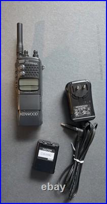 Kenwood TH-78A Handheld Radio 144/430 MHz LI-ION Battery Included