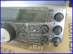 Kenwood TS-2000 HF/VHF/UHF/SAT EXCELLENT shape, later model in the box