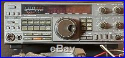 Kenwood TS-440S HF Transceiver with Built-in Antenna Tuner