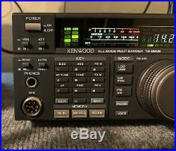 Kenwood TS-690S HF/6 Meter Transceiver With Built In Antenna Tuner