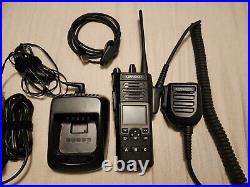 Kenwood VP6000 UHF withAccessories