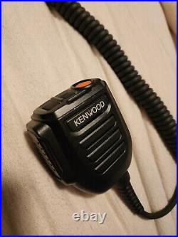 Kenwood VP6000 UHF withAccessories
