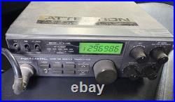 Realistic HTX-10 Mobile Ham Radio Transceiver 10 Meter SSB/CW with Mic + Cords