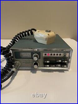 Vintage Heathkit HW-202 Transceiver Radio & Microphone Untested/ DOES POWER ON