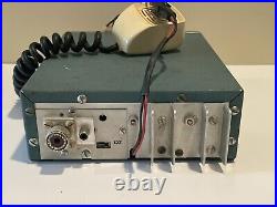 Vintage Heathkit HW-202 Transceiver Radio & Microphone Untested/ DOES POWER ON