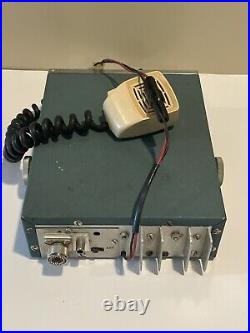 Vintage Heathkit HW-202 Transceiver Radio & Microphone Untested/ DOES POWER ON