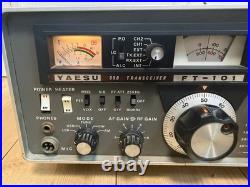 Yaesu FT-101 HF SSB Tube Hybrid Transceiver Vintage Ham Radio Boat Anchor Used