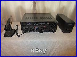 Yaesu FT-2000 transceiver with DMU-2000 management unit. Free shipping
