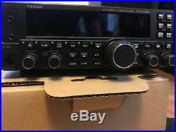 Yaesu FT-450D Amateur Ham HF/50MHz Transceiver Radio CIB barely used with extras