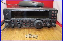 Yaesu FT-450 HF Ham Radio Transceiver With MD-100 Microphone Nice