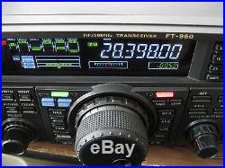 Yaesu FT-950 HF/6M Transceiver in MINT condition- Later model with updates