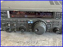 Yaesu Ft-950 Ham Radio Transceiver Does Not Come With The Power Supply
