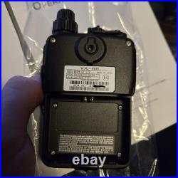 Yaesu VX-6R Tri Band Submersible Radio Transceiver Excellent