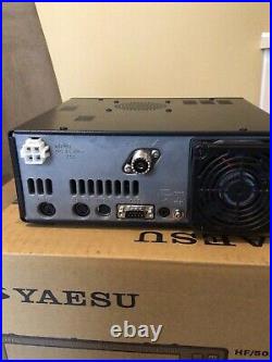 Yeasu hf transceiver FT-450D